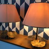 Paire de lampe de table en laiton décor nénuphar