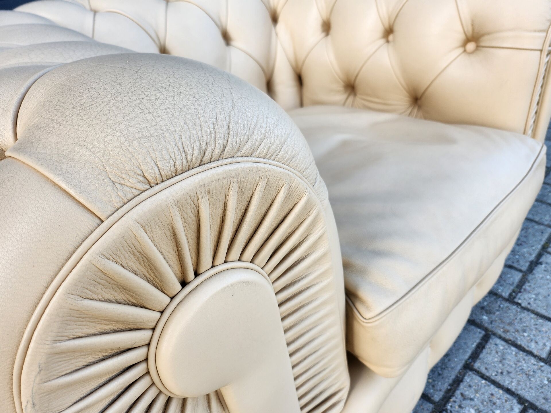 Poltrona Frau - Chester Fauteuil par Renzo Frau
