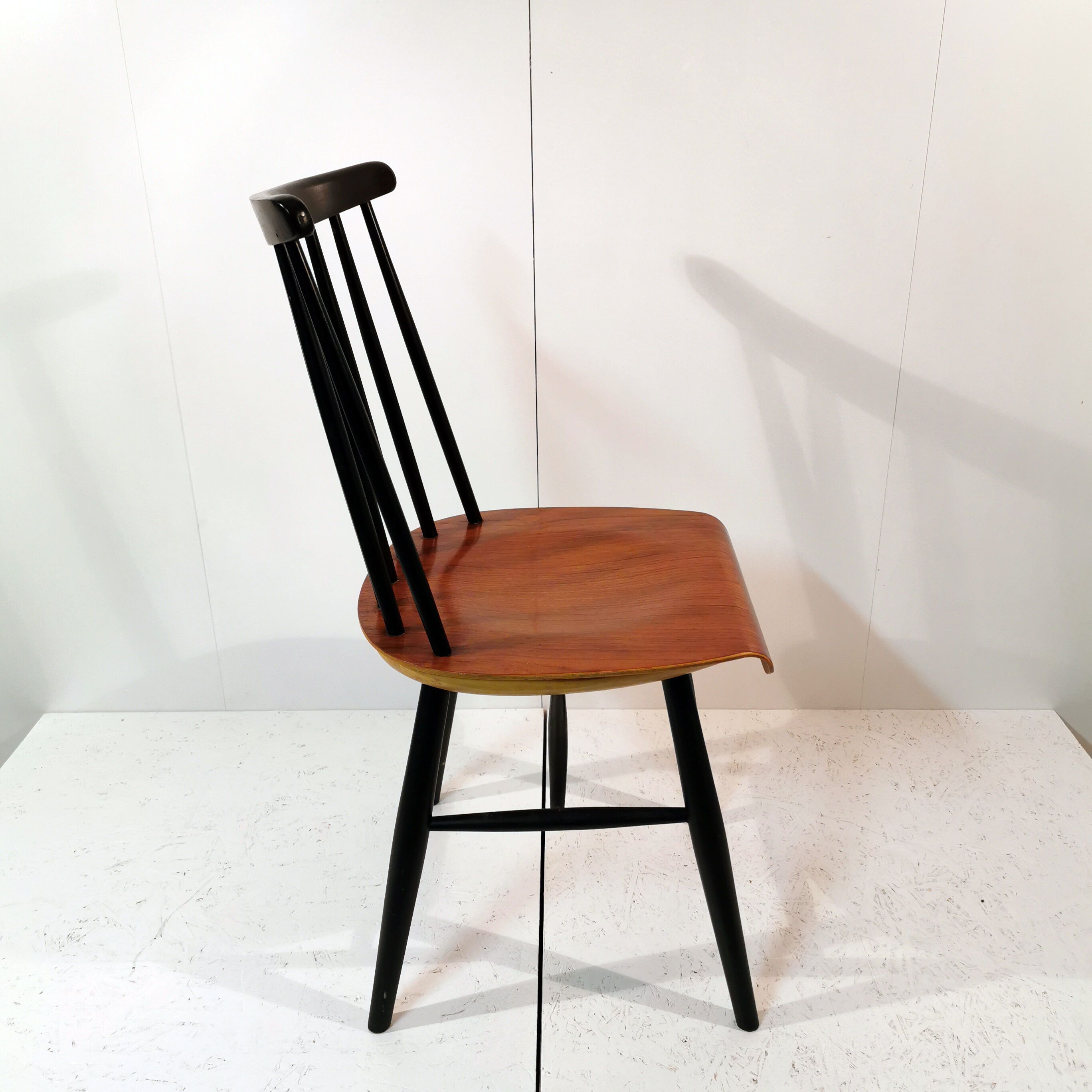 "Fanett" chair by Ilmari Tapiovaara 1950