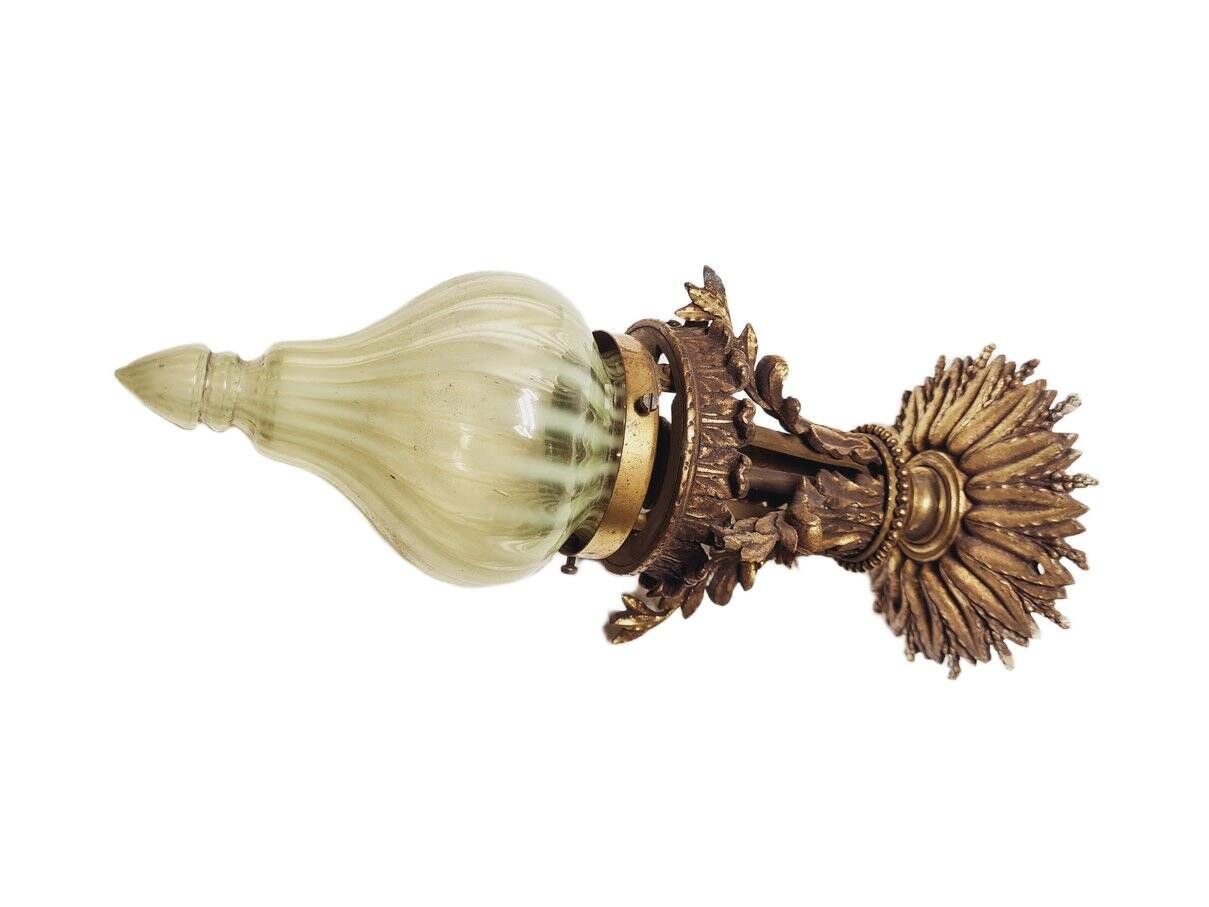 Lampe pendante en bronze Empire avec verre d'uranium, France, années 1890.