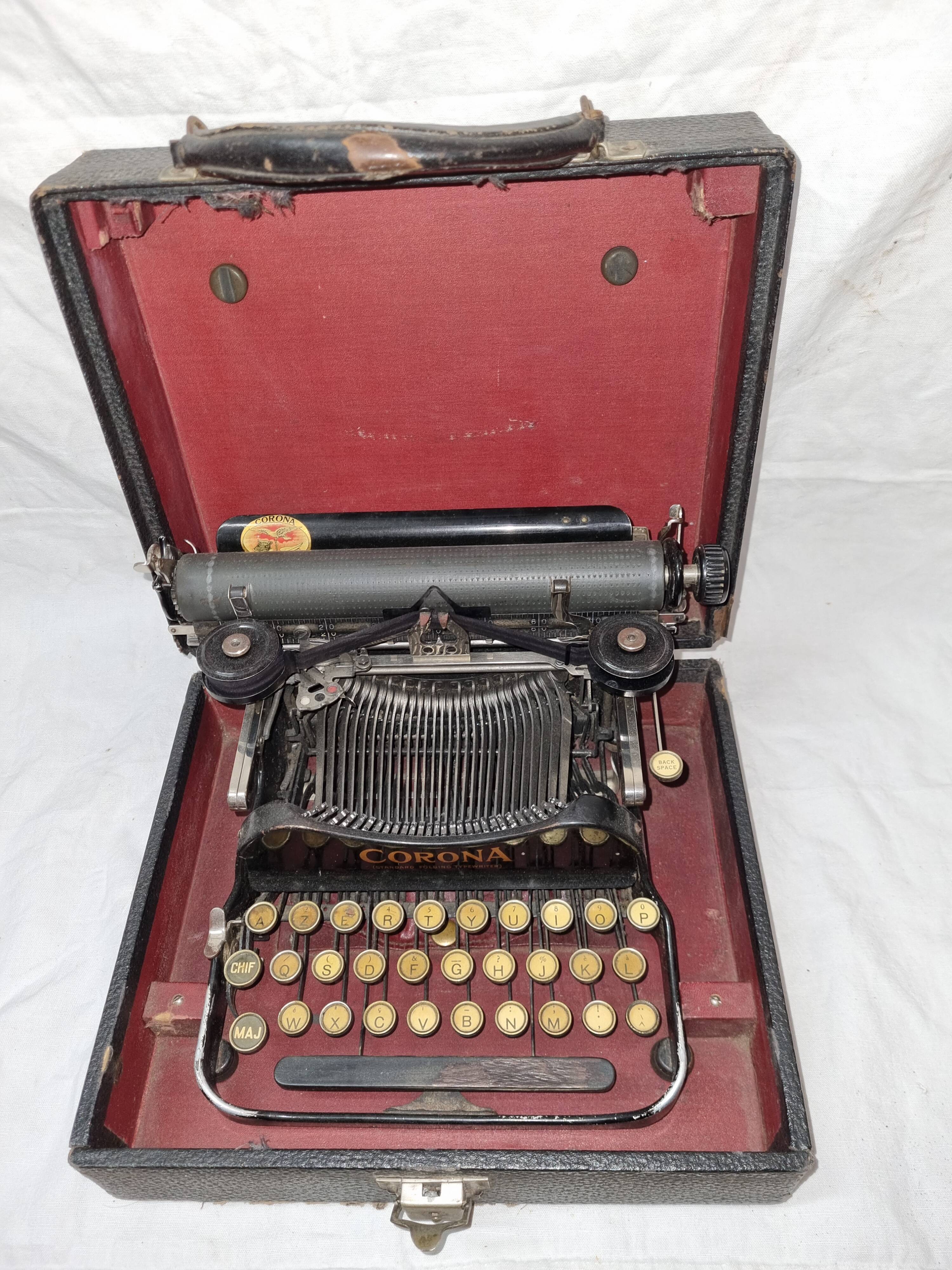 Portable corona typewriter from 1917