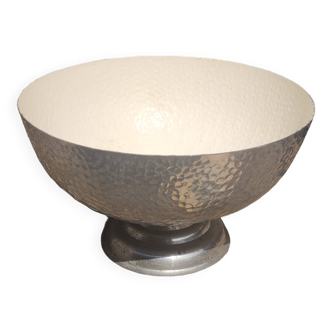 Metal fruit bowl
