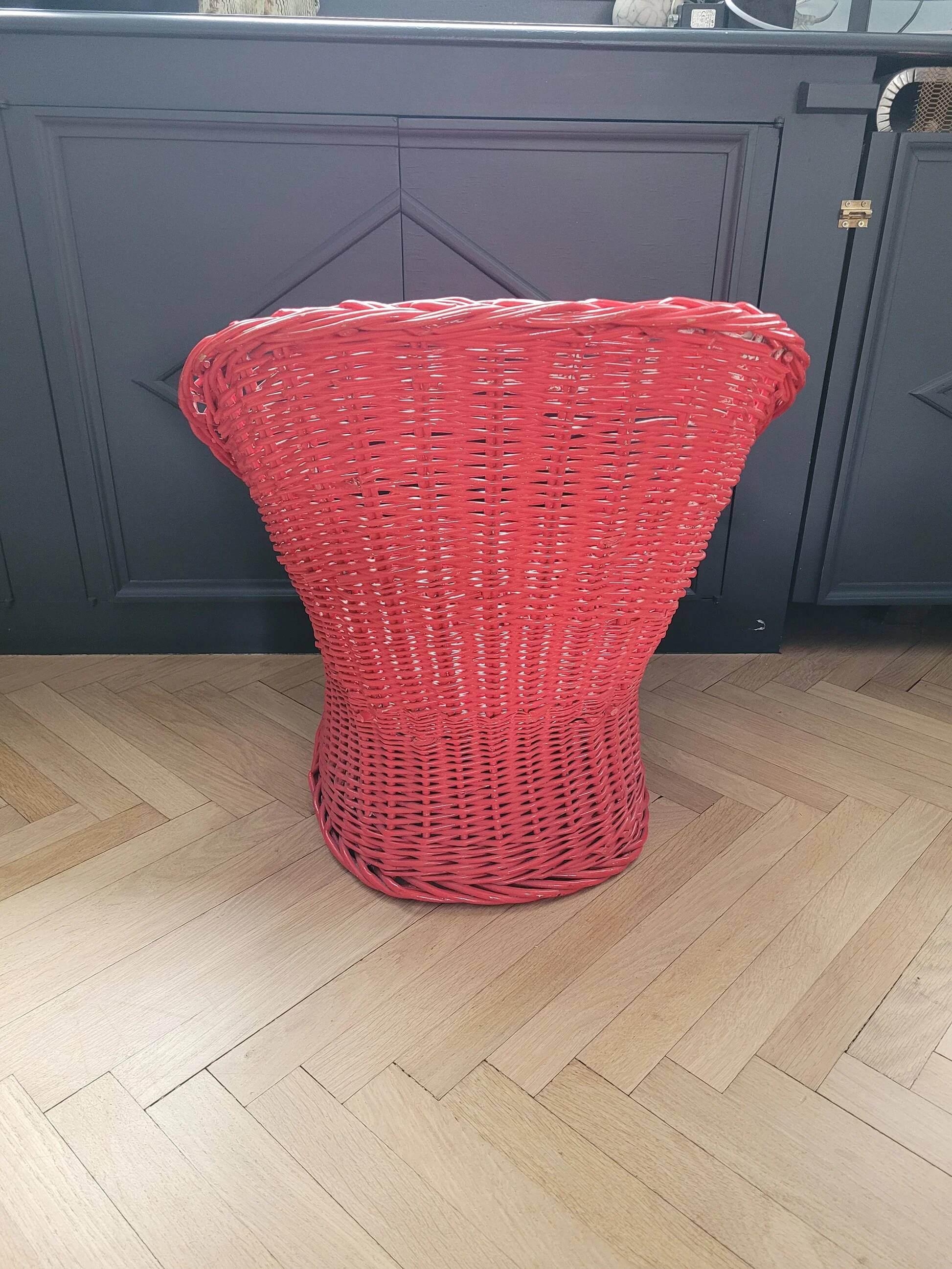 Red rattan children's armchair