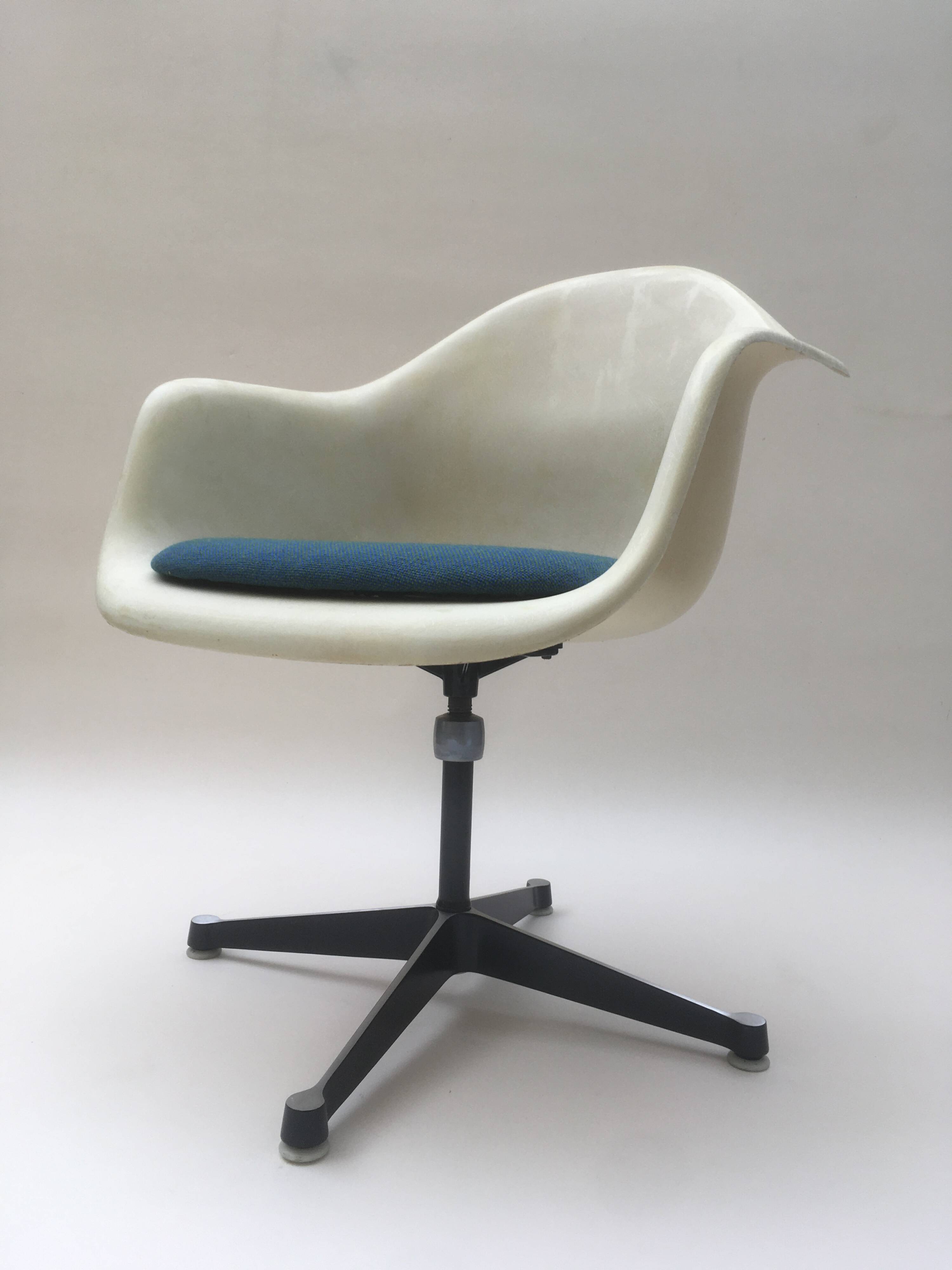 Charles & Ray Eames PACC armchair for Herman Miller