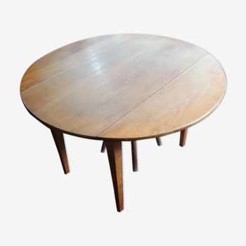 Table ronde en bois