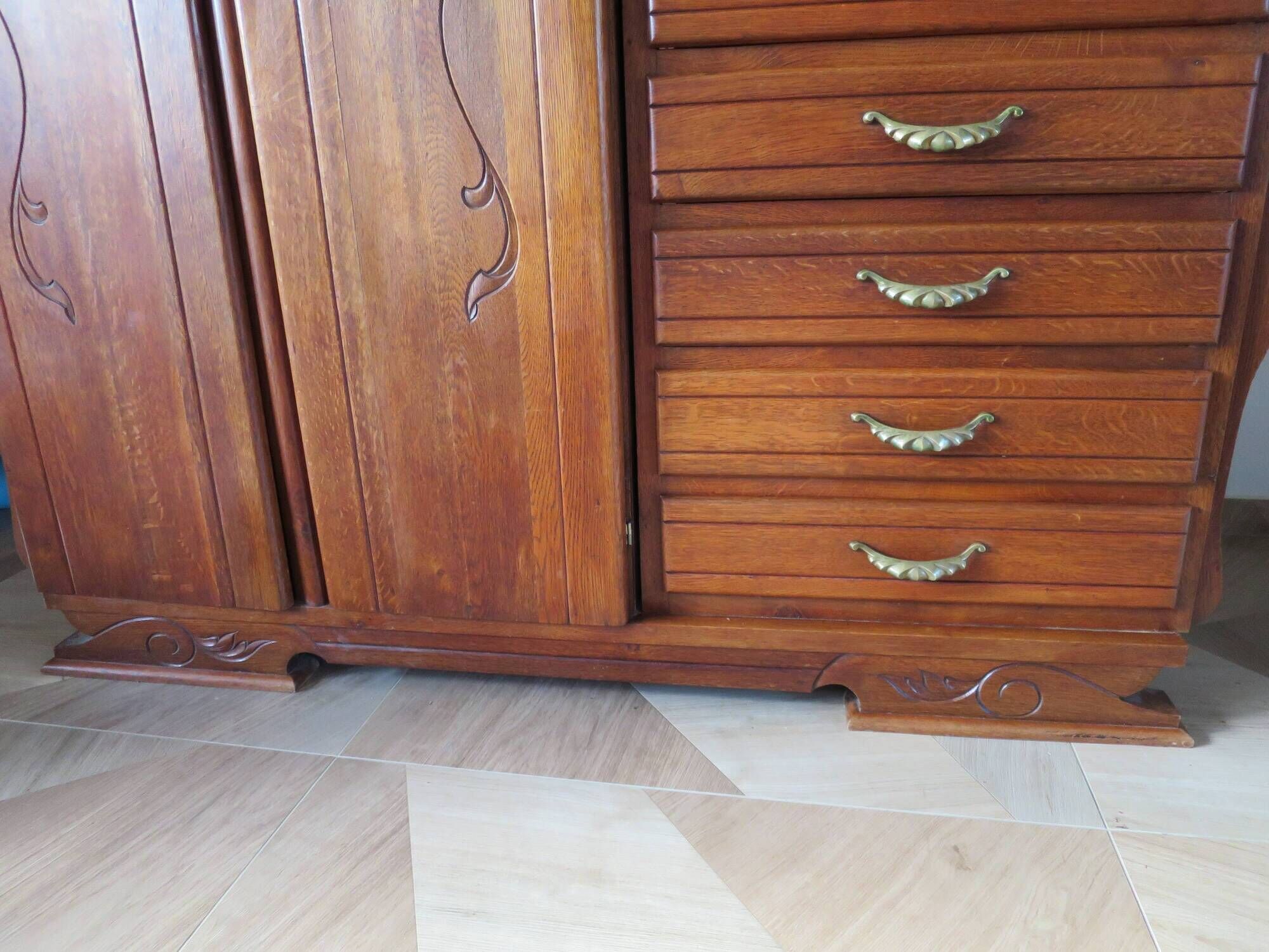 English asymmetrical chest of drawers - Art Deco - Mirror - 2 doors - 5 drawers - Mesh blond oak