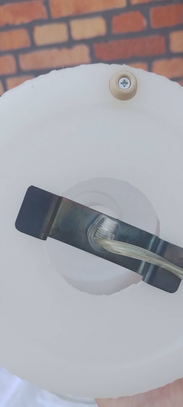 Lampe Pop Art  bouchon de couleur blanche Pierfrancesco Arnone pour Francolight