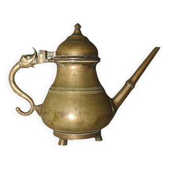 Verseuse, jug or ethnic teapot, antique, in bronze, India, 32x25cm.