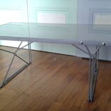 Moment coffee table