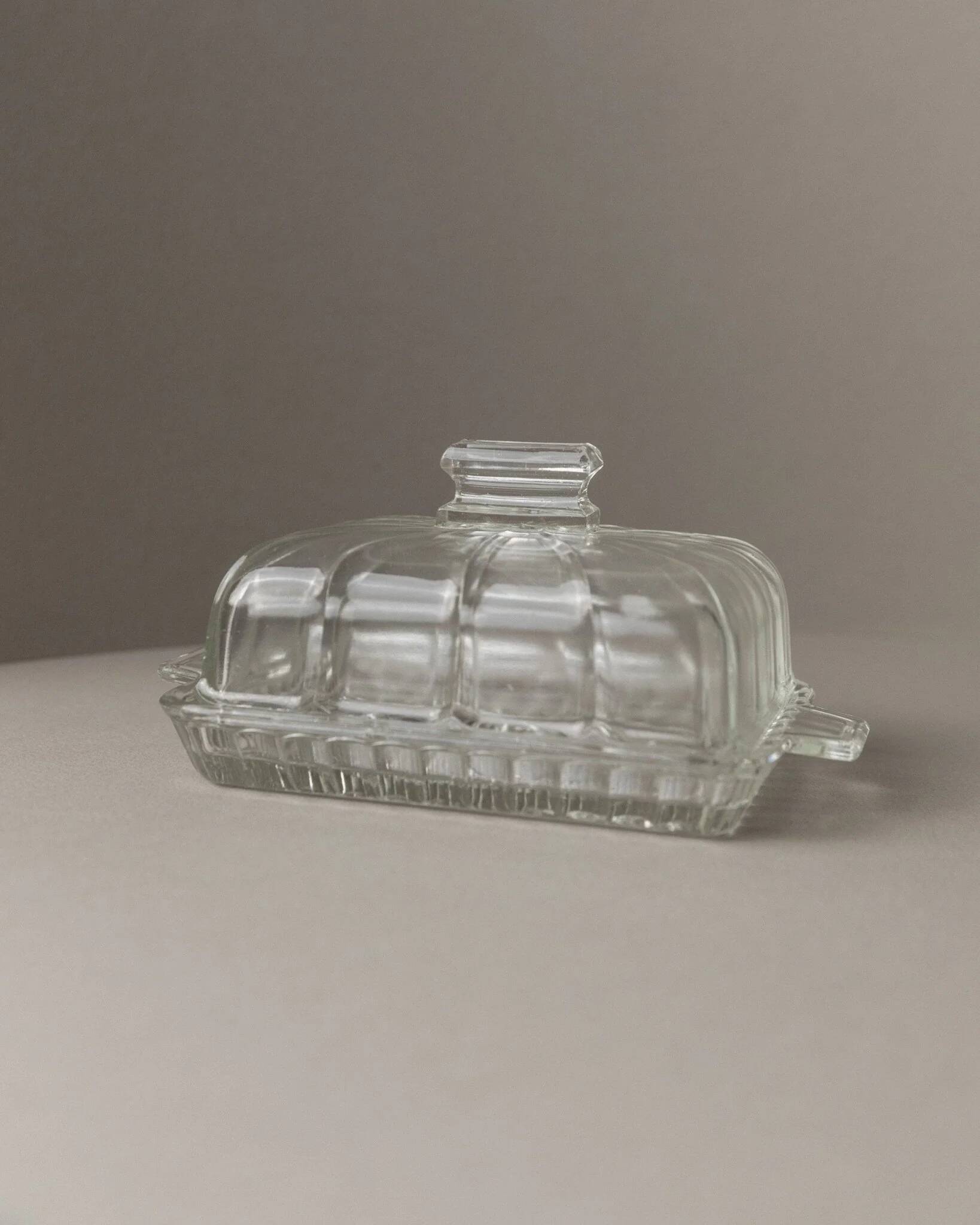 Clear glass butter dish, vintage Art Deco, 1940s Italy - timeless tableware