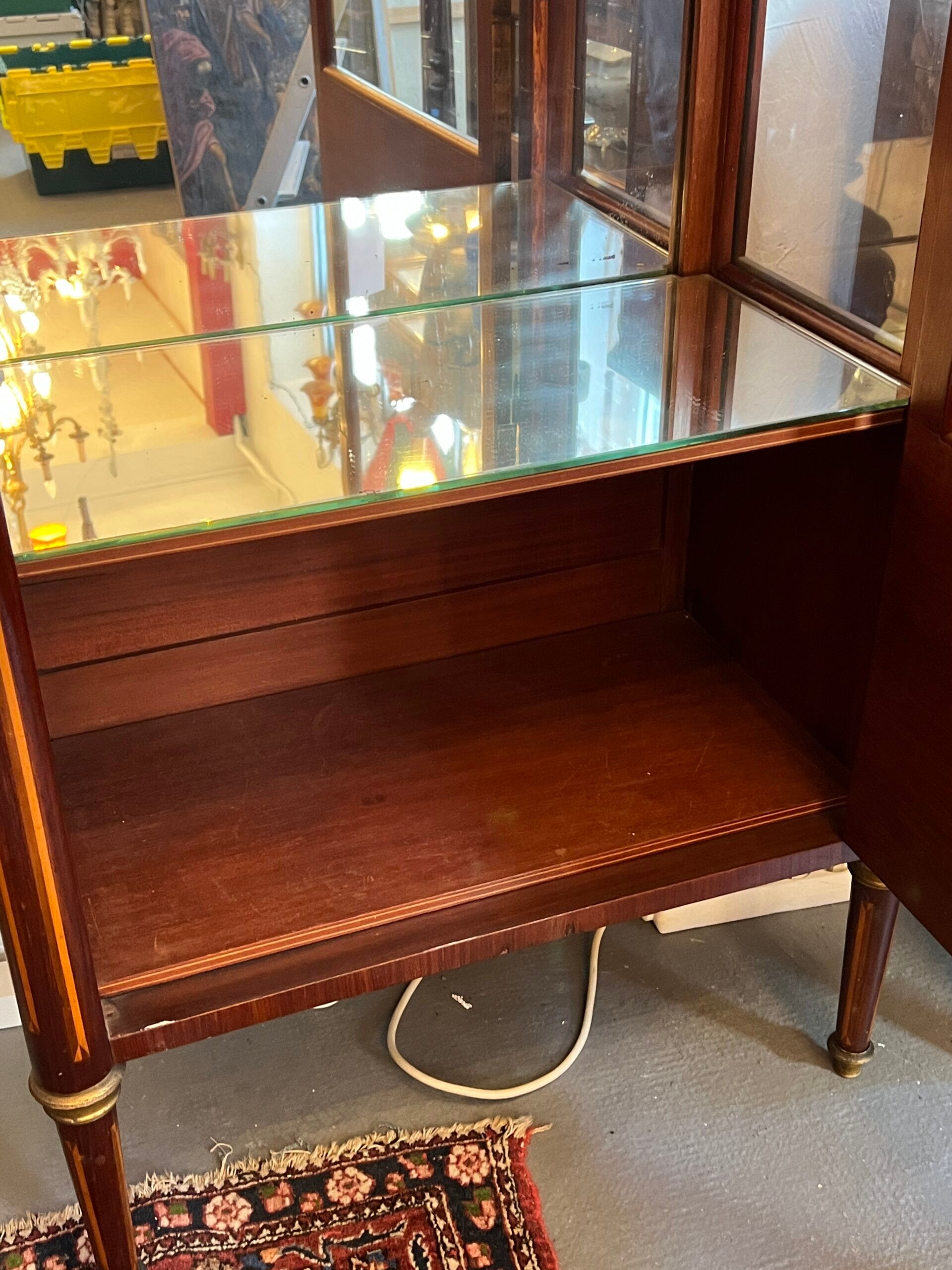 Louis XVI style display case in veneer marquetry, late 19th century