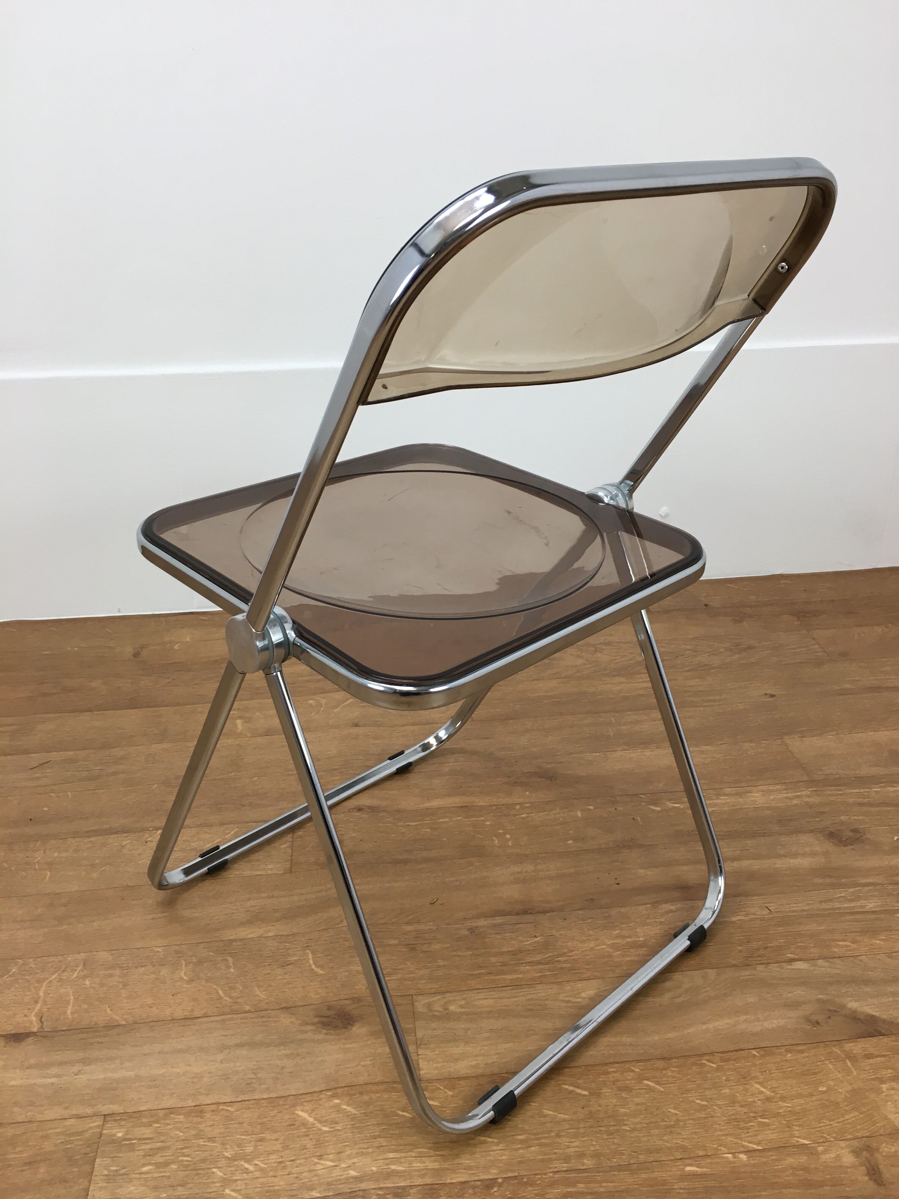 Giancarlo Piretti's Plia Chair for Anonima Castelli