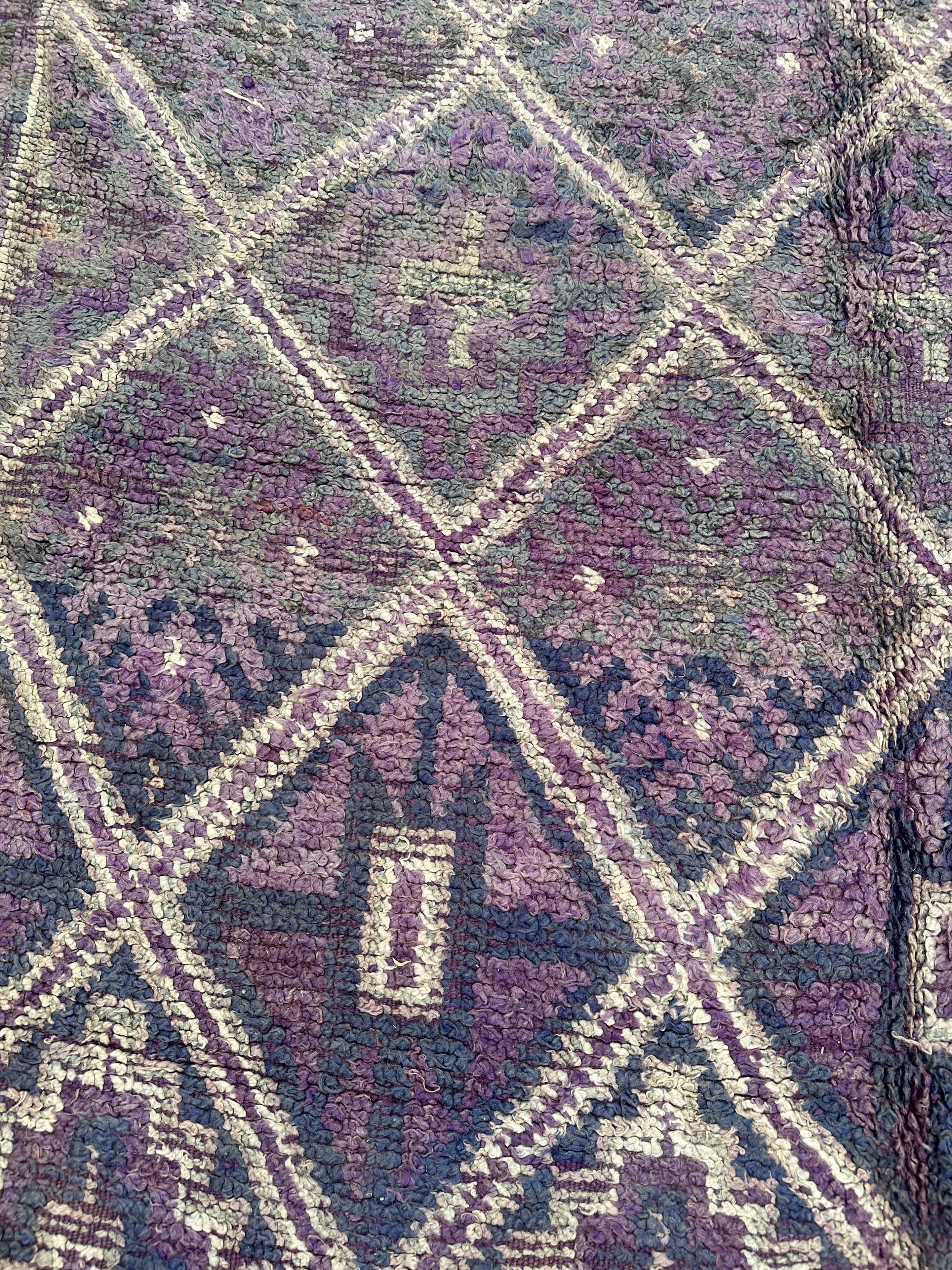 Moroccan carpet - 200 x 432 cm