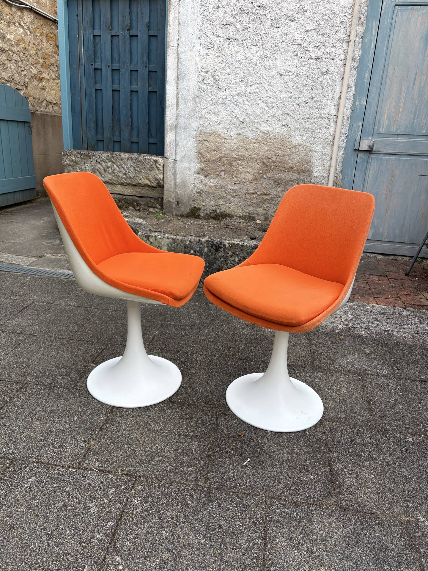 70s tulip chairs