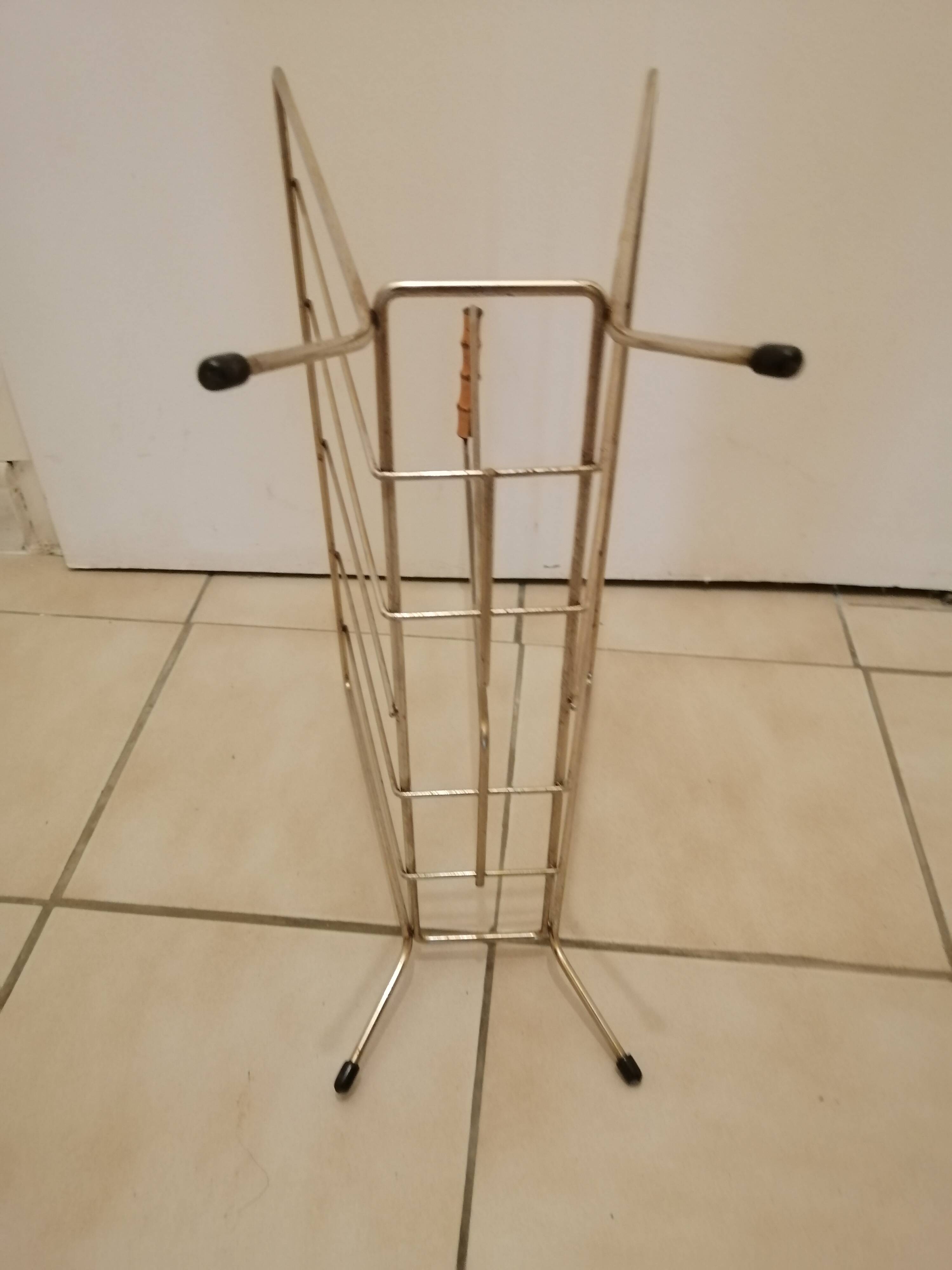 Vintage magazine holder in gold metal