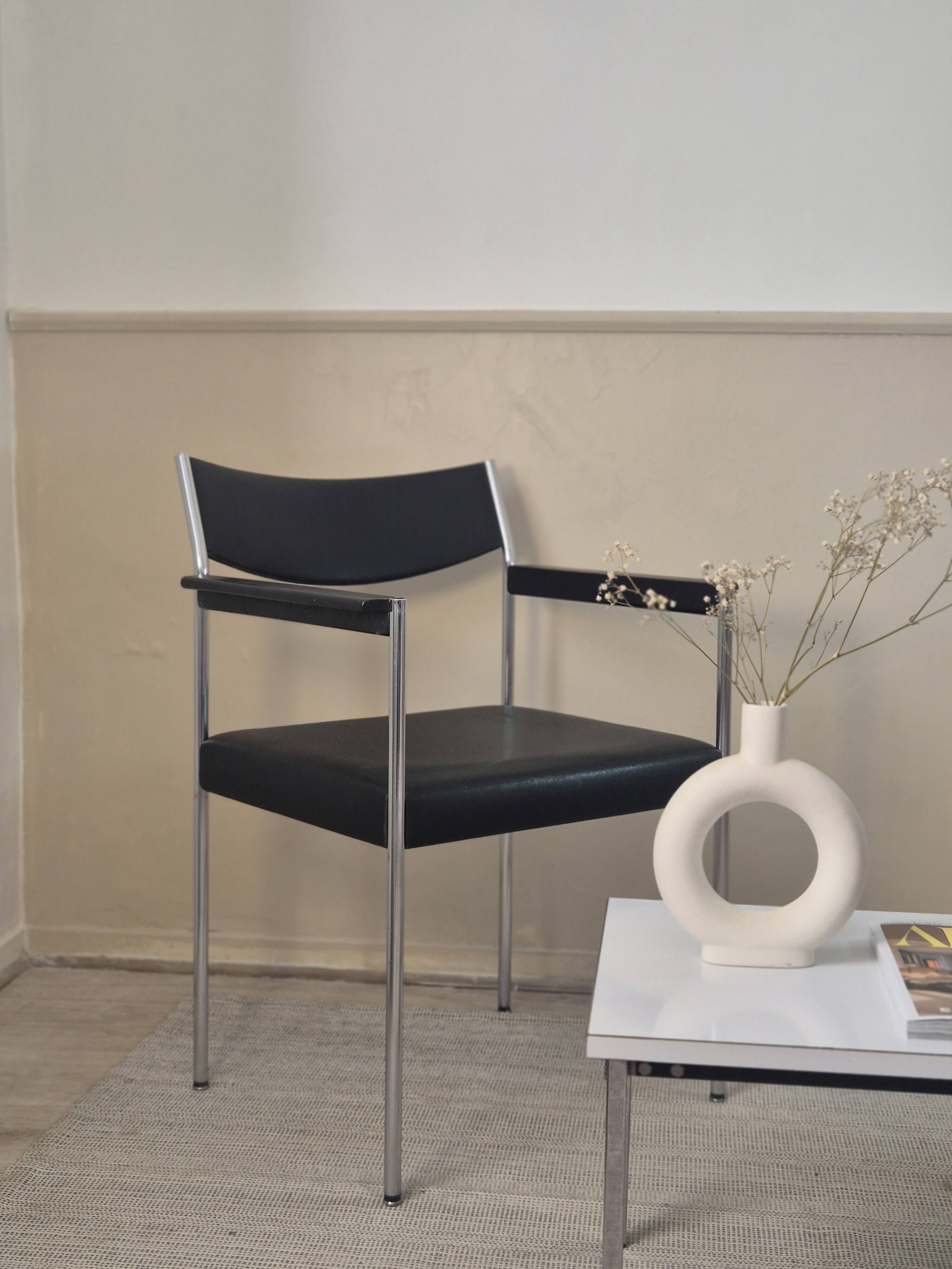 Modernist armchair by Eldef Bandixen for Kusch & Co — Circa 198