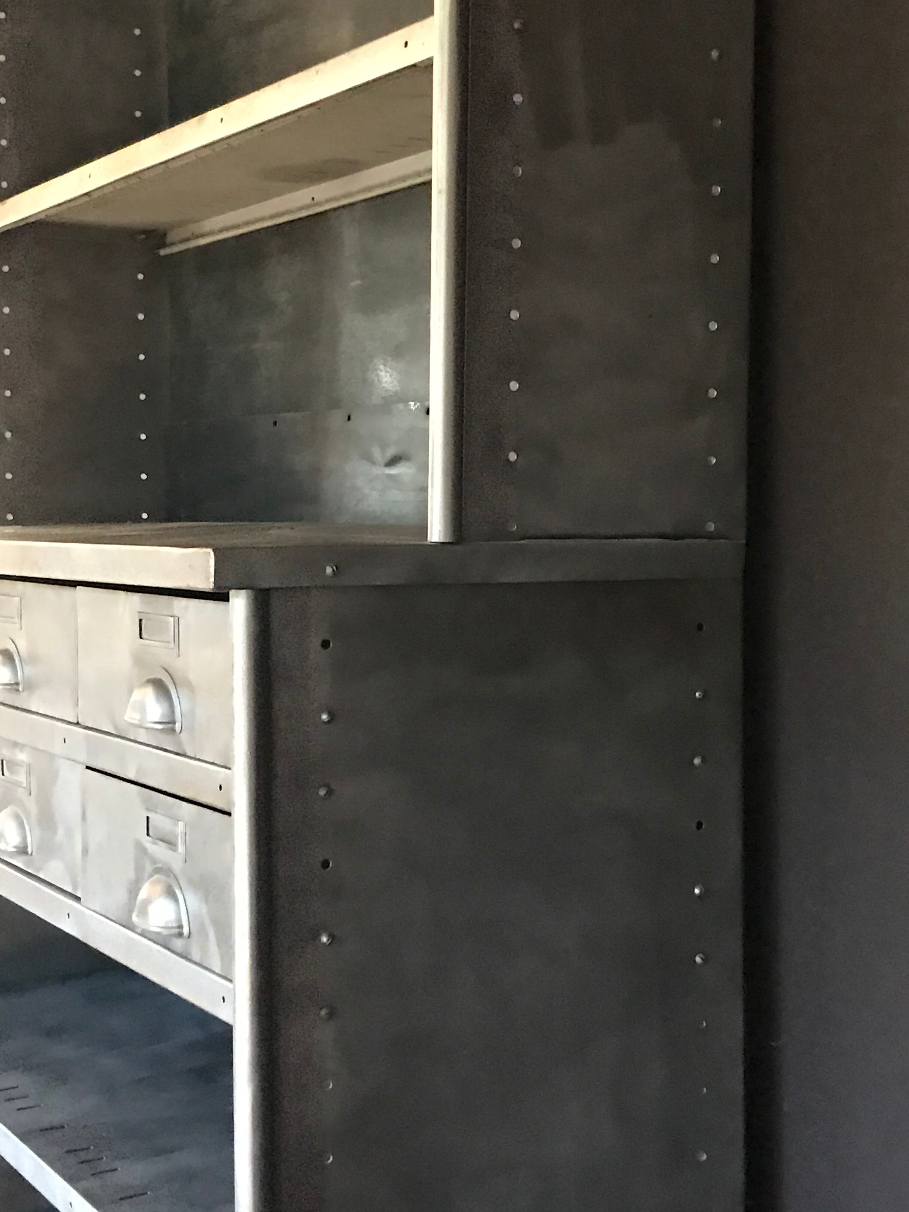 Industrial buffet