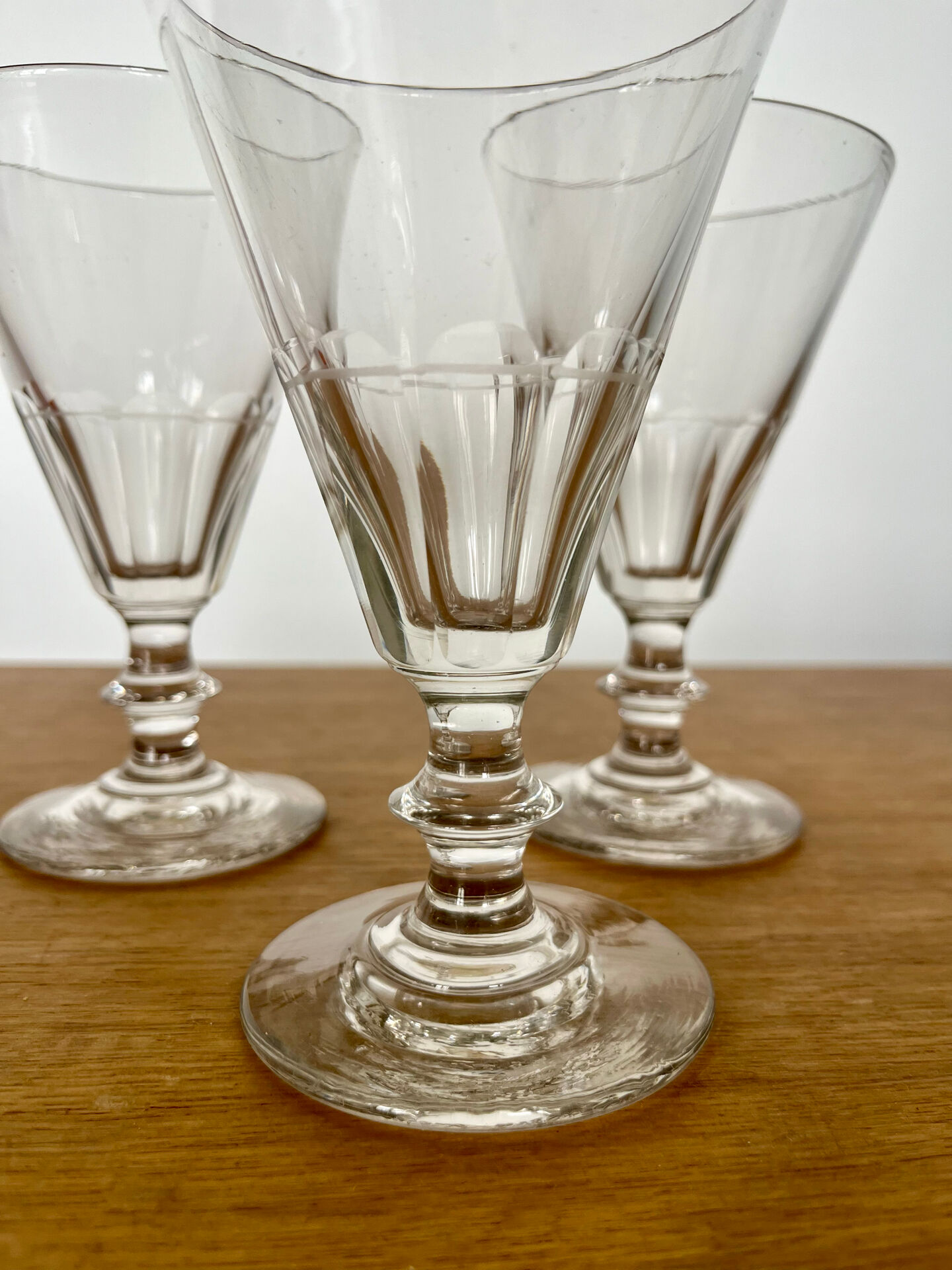 Set 3 verres à eau taillés main, XIXème