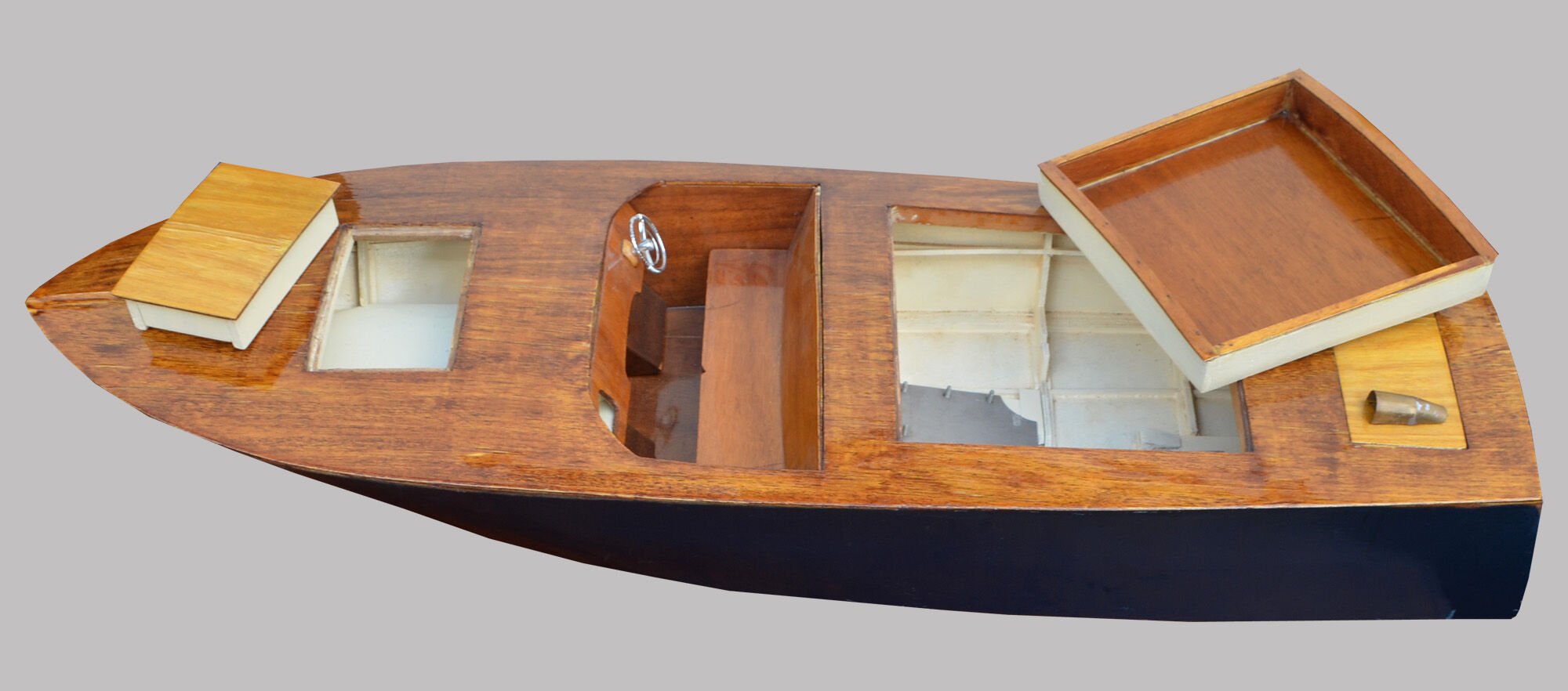 Maquette d'un bateau RIVA