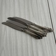 1 antique silver-plated metal knife