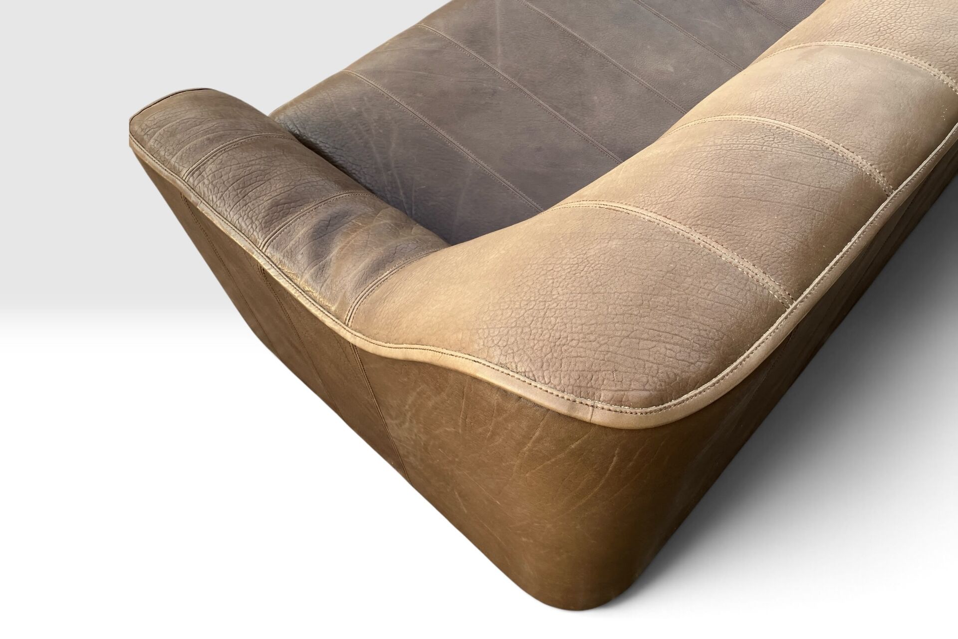 De Sede DS-44 Sofa & Armchair Set – Buffalo Leather – Switzerland, circa 1970