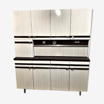 Kitchen buffet in formica