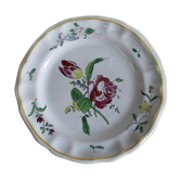 Ceramic plate floral decoration