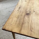 Farmhouse table with spindle legs 2.50m