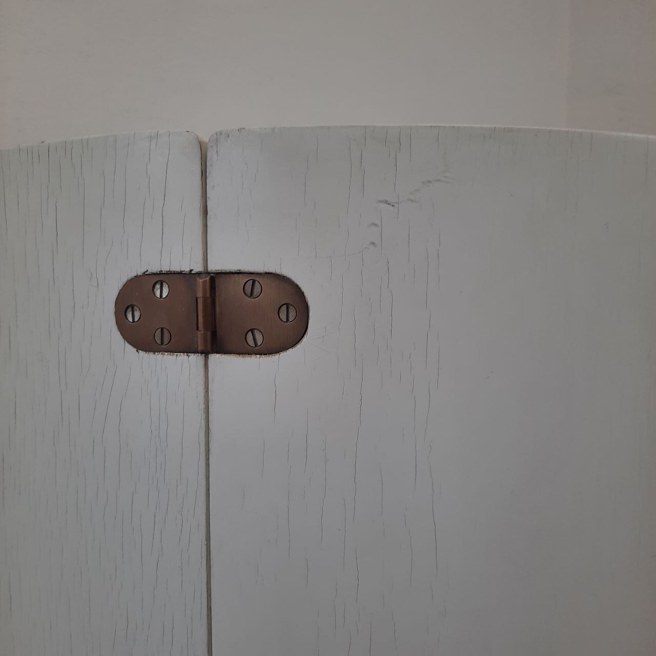 Vintage openable cylinder shaped bar cabinet, wood, brass and glass.