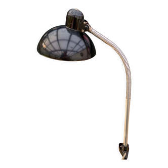 Lampe de table kaiser idell, modèle 6740