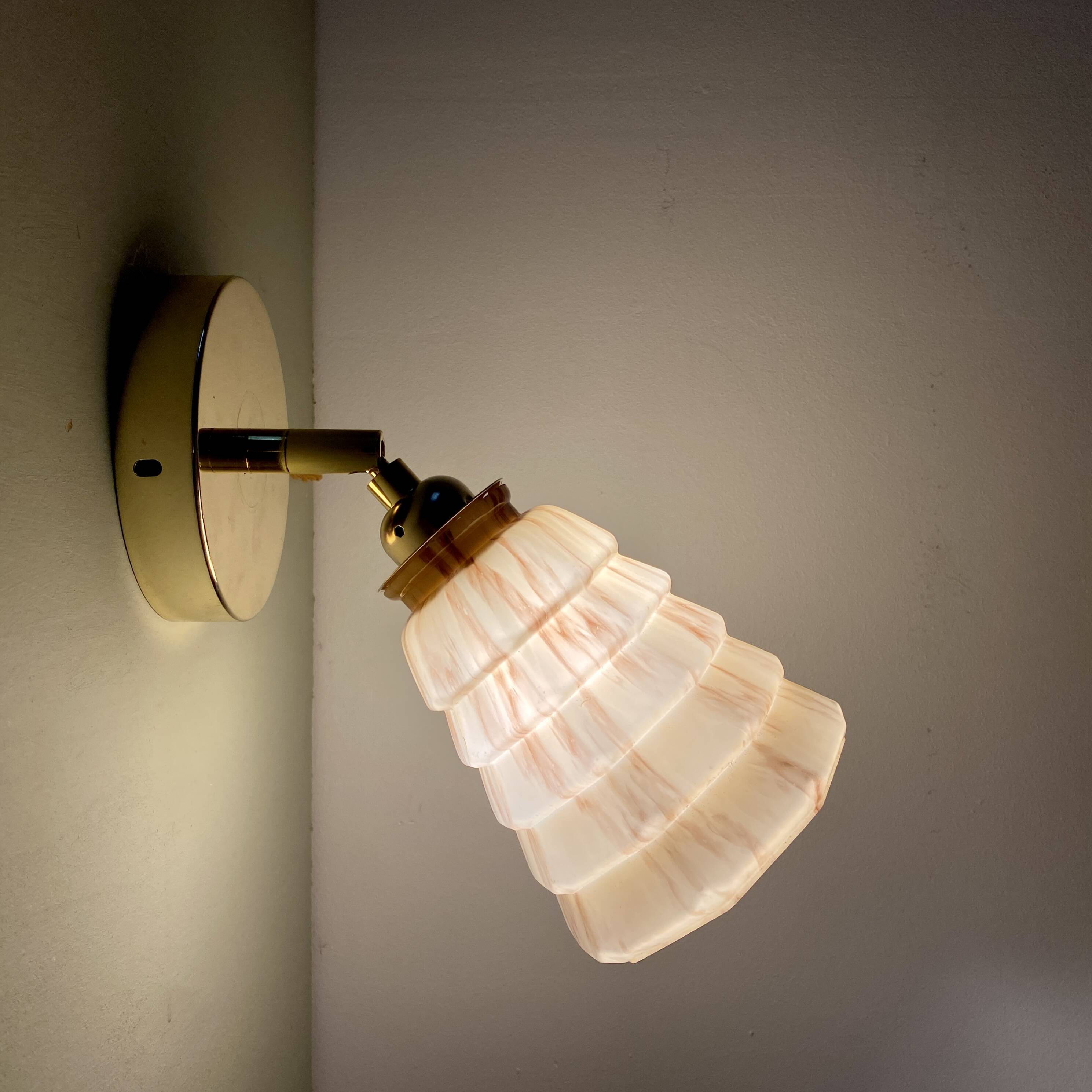Vintage tulip wall lamp in marbled effect Clichy glass