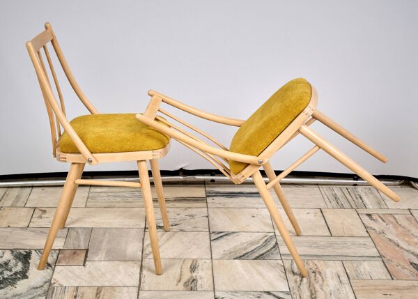 Ensemble de deux chaises vintage, Tchécoslovaquie, années 1960.