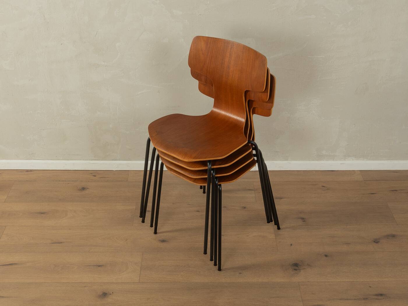 3103 Hammer chairs, Arne Jacobsen