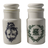 Lot de 2 pots d'apothicaire en opaline