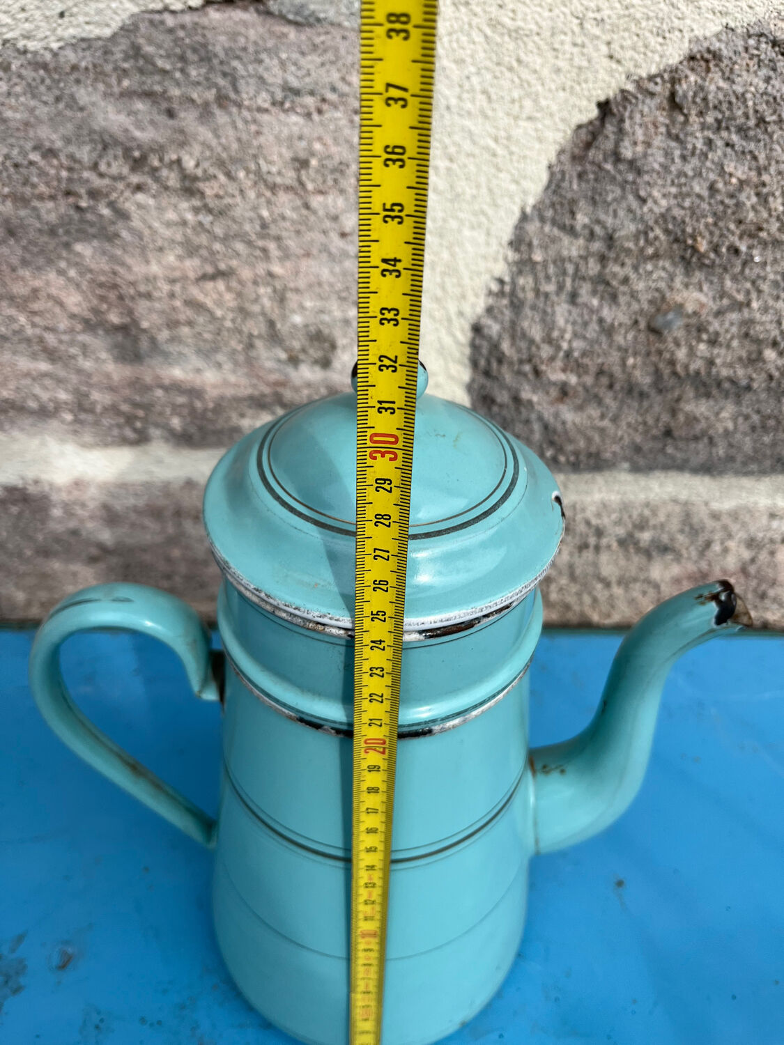 Enamelled coffee maker