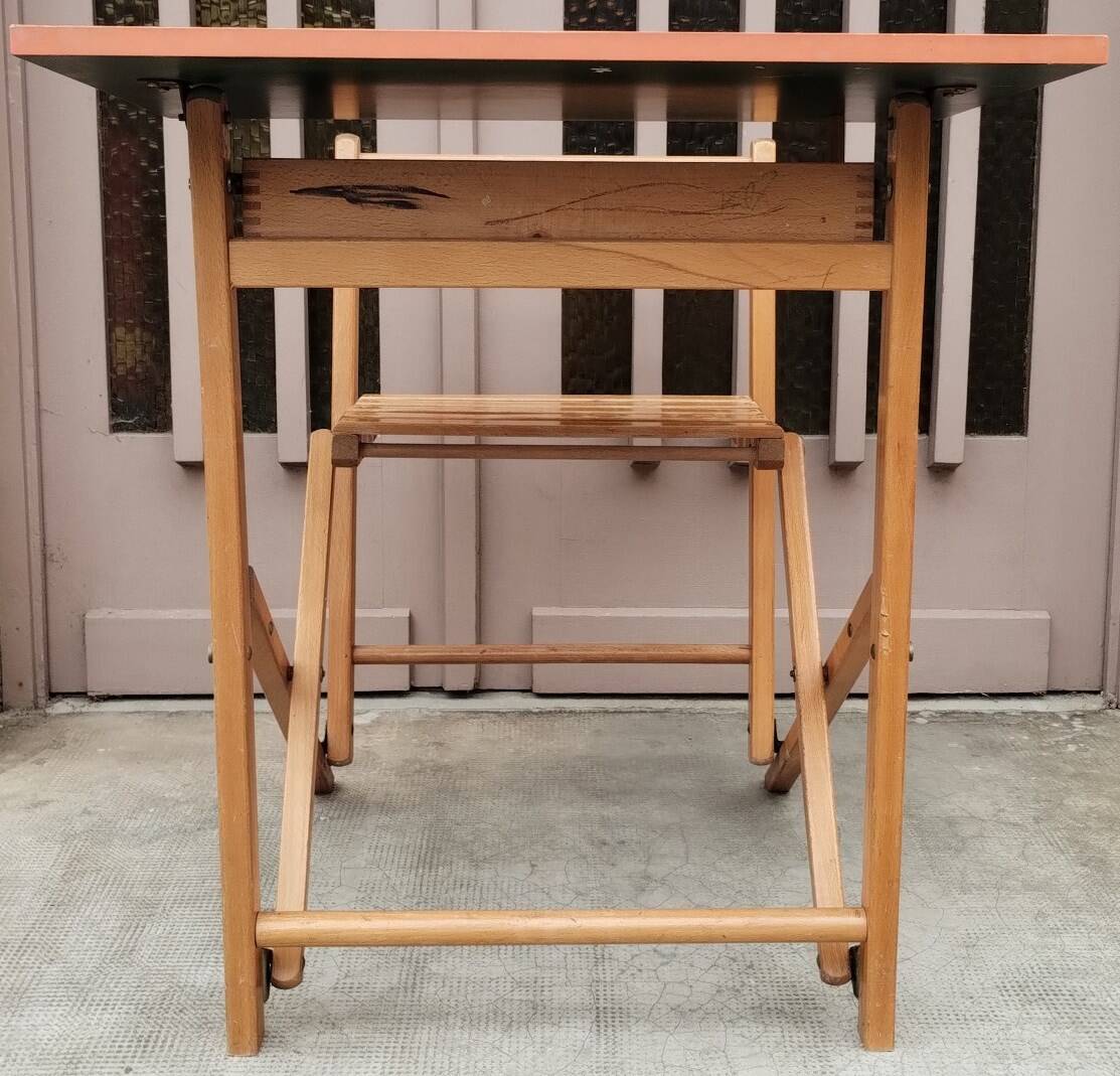 foldable children's desk / desk