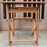 bureau / pupitre pour enfant pliable