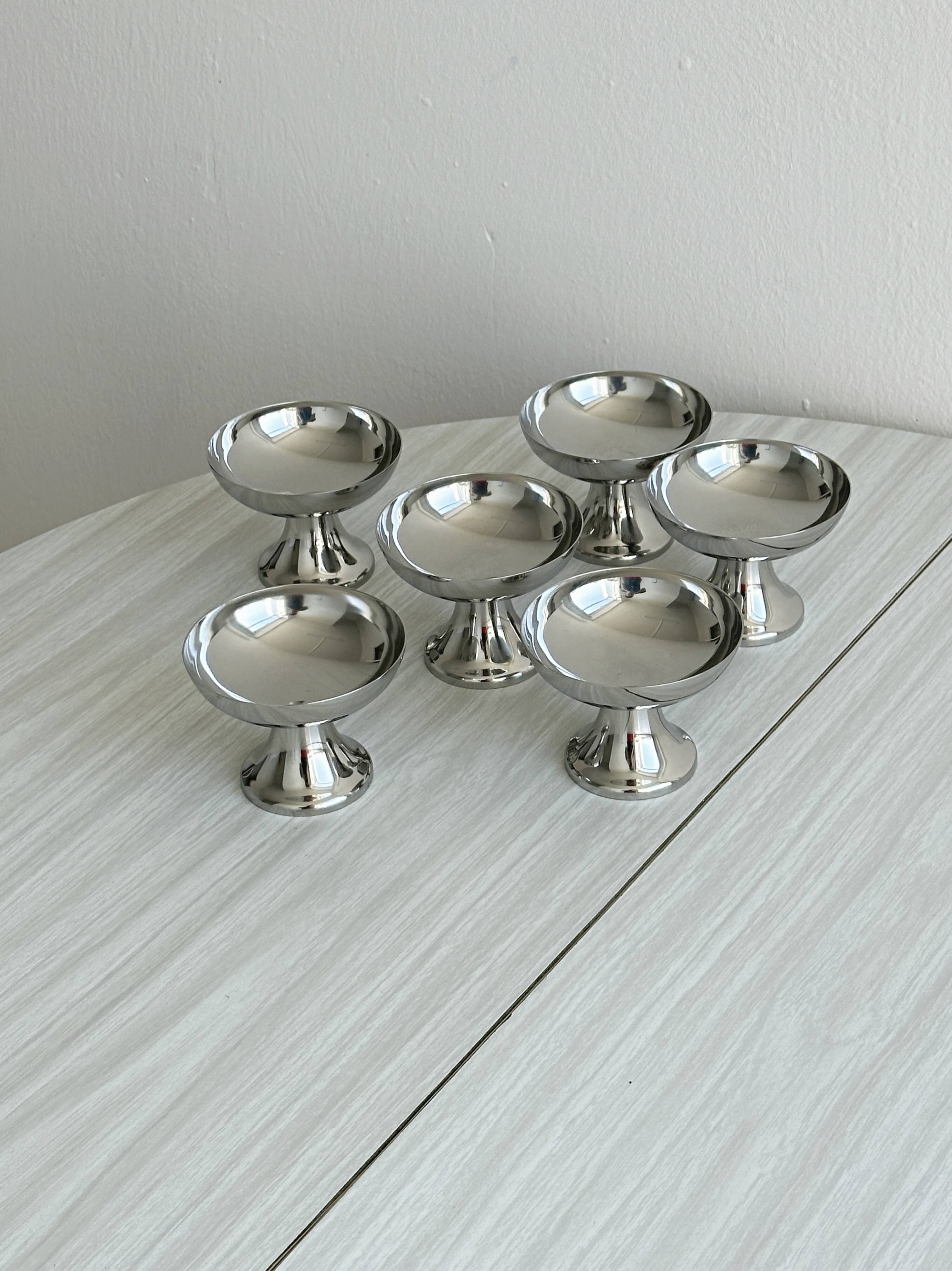Set of 6 metal ice cream bowls
