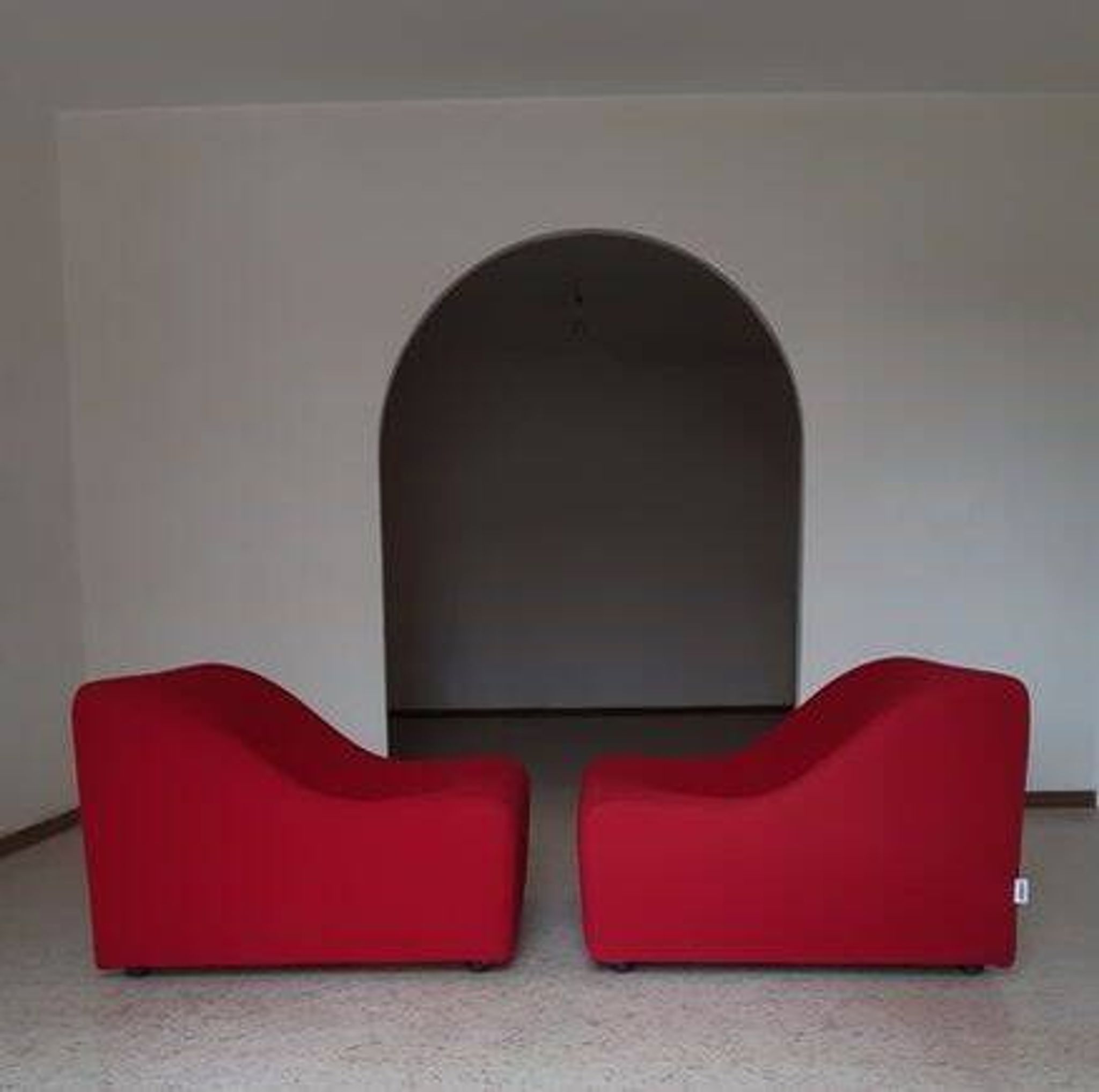 Pair of chromatic swivel armchairs by Kwok Hoi Chan, Steiner
