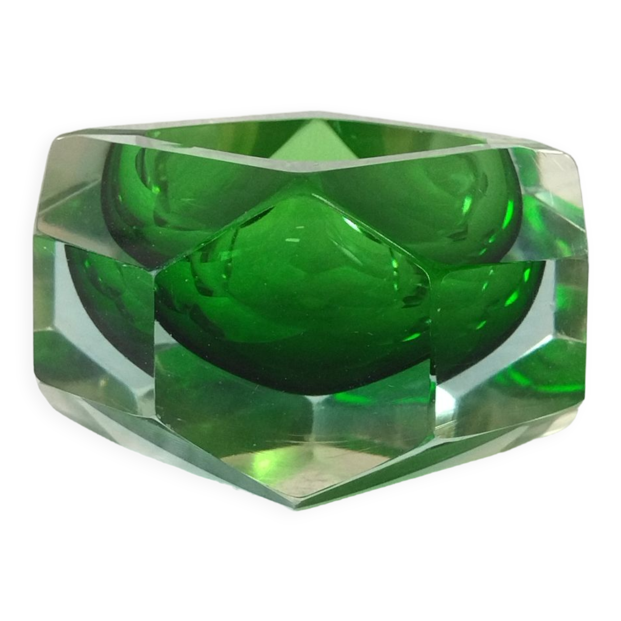 Ashtray sommerso design