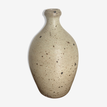 Pyrity sandstone bottle