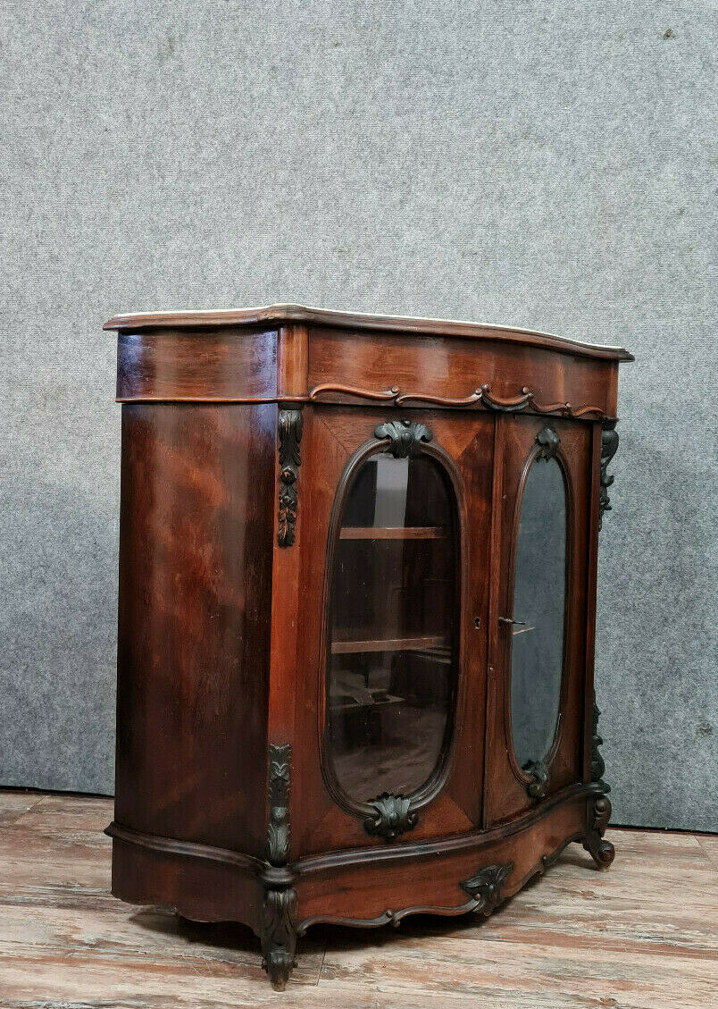 Meuble vitrine Boulle galbé époque Napoléon III en acajou et bois noirci vers 1850