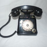 Old phone years bakelite