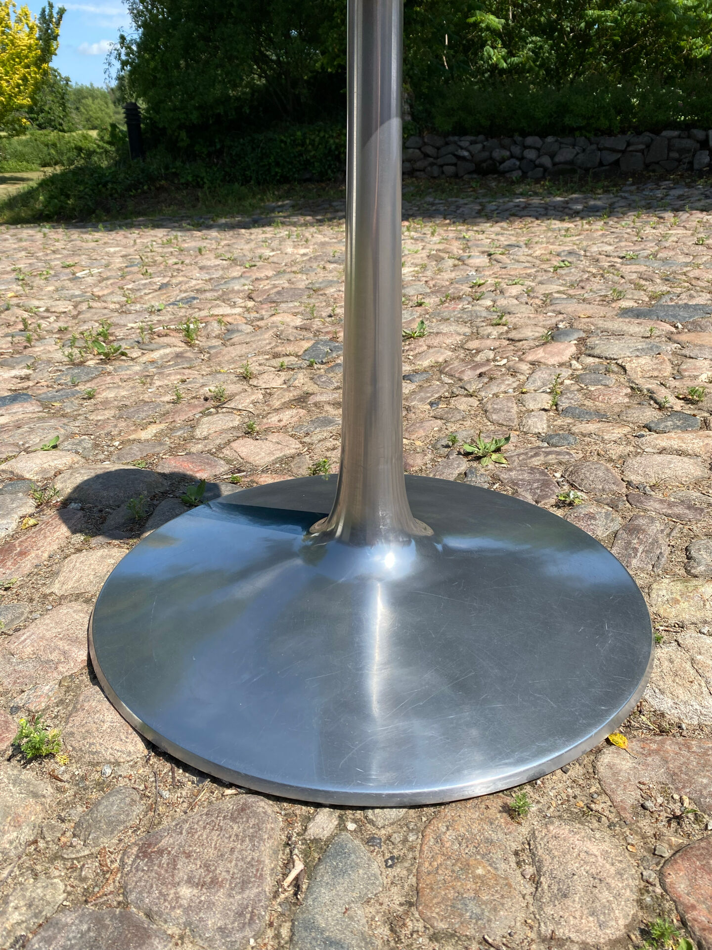 Dining table by Poul Cadovius
