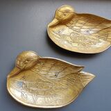 Empty of brass duck pockets