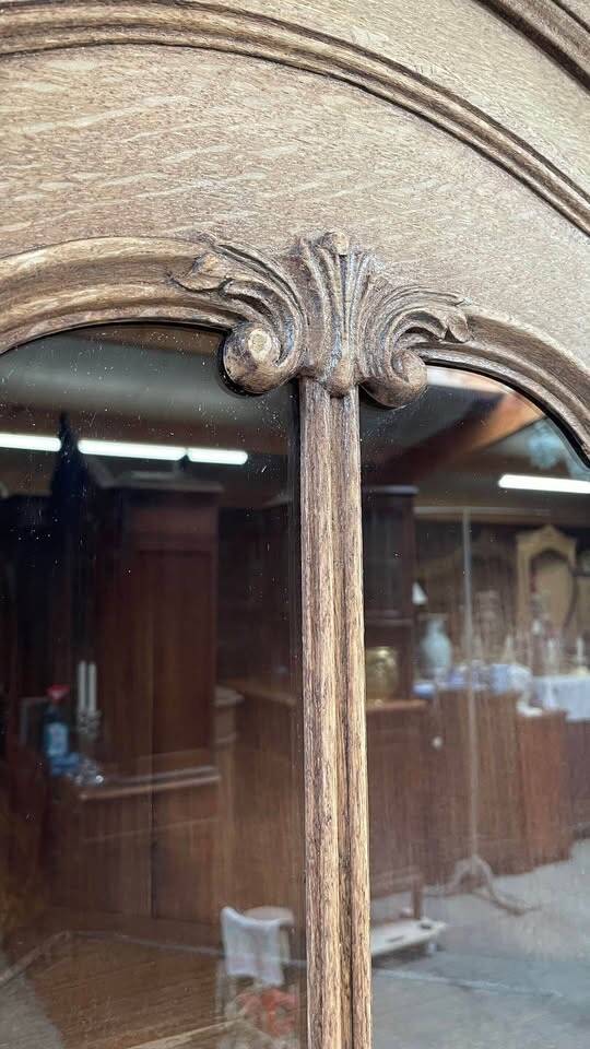 Bleached Oak Corner Display Cabinet – French 2-Piece Cabinet