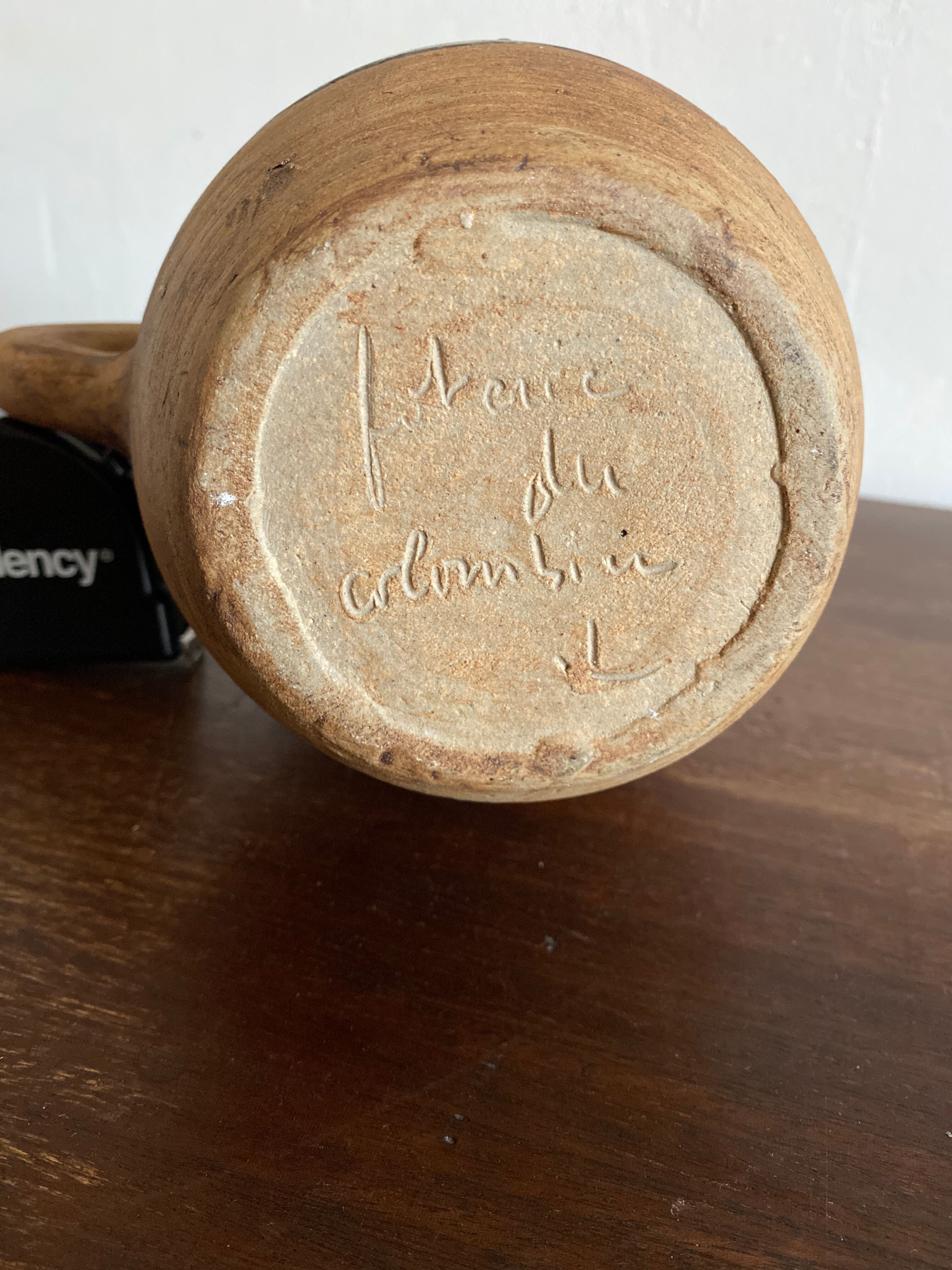 Sandstone pitcher Pottery of the Columbiar