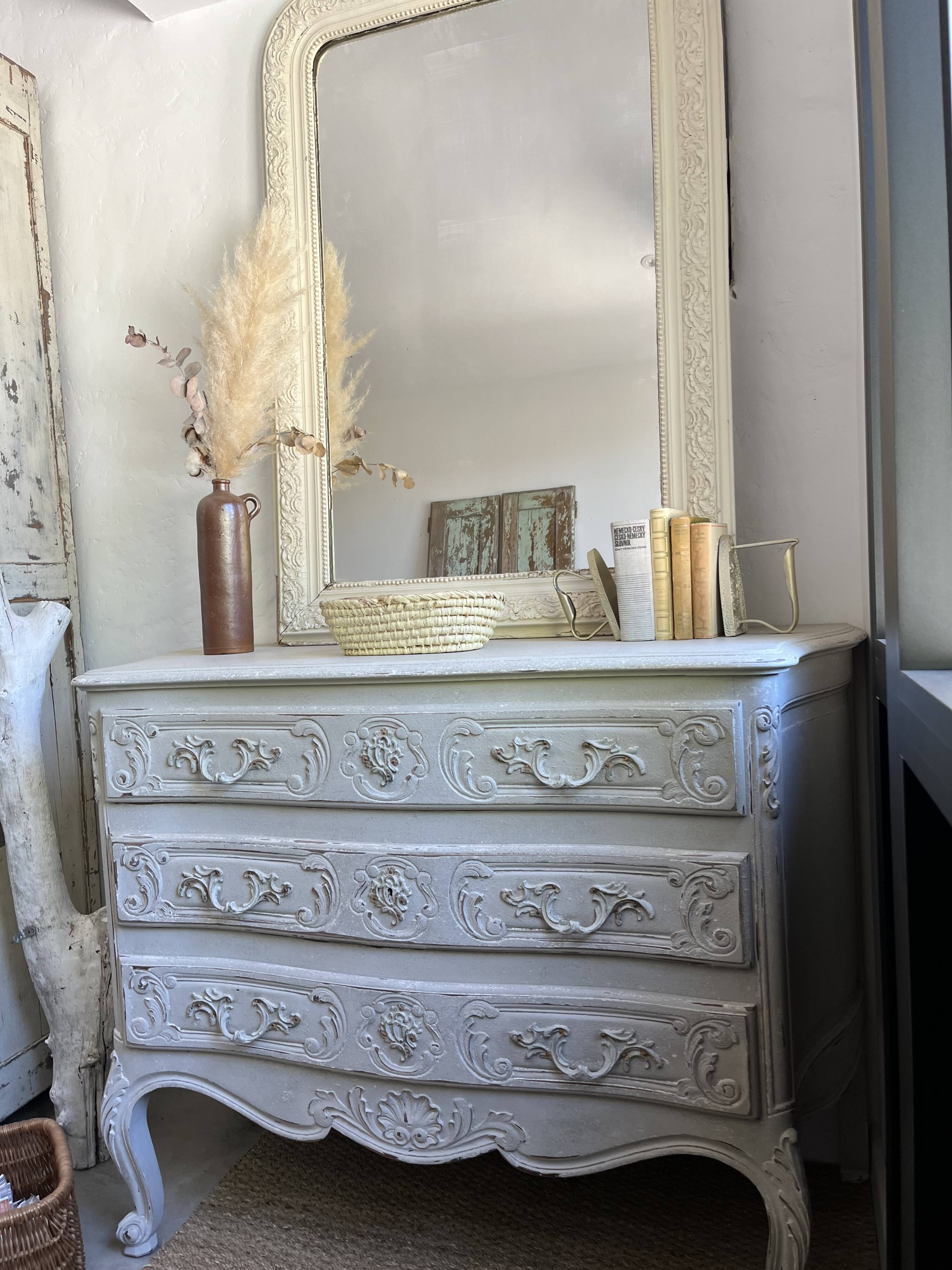 Commode arbalète