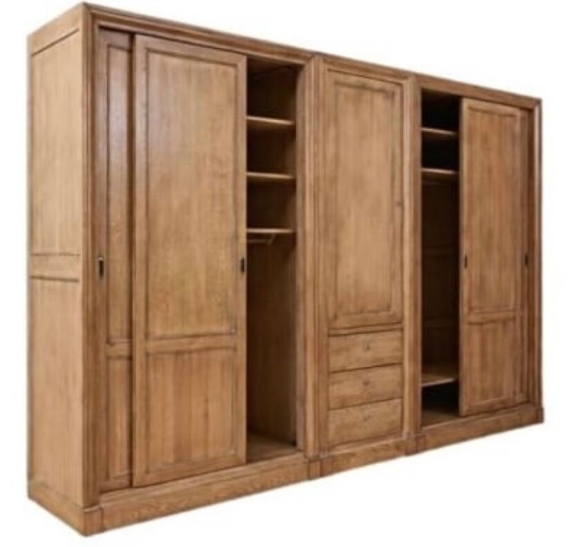 Dressing en bois massif sablé, grande armoire