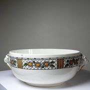 Saladier HB Choisy-le-Roi en terre de fer polychrome "Elisabeth", début XXème